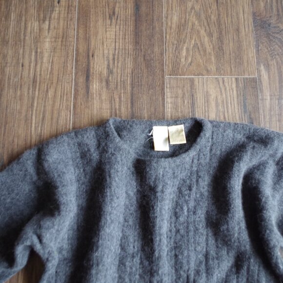 Vintage Cleo Petties %70 Lambs Wool 20% Angora Ladies Sweater - Picture 3 of 4